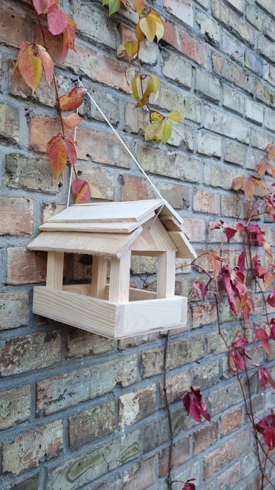 Годівничка для птахів