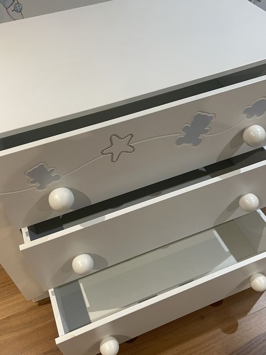 Comoda Bebe/Criança