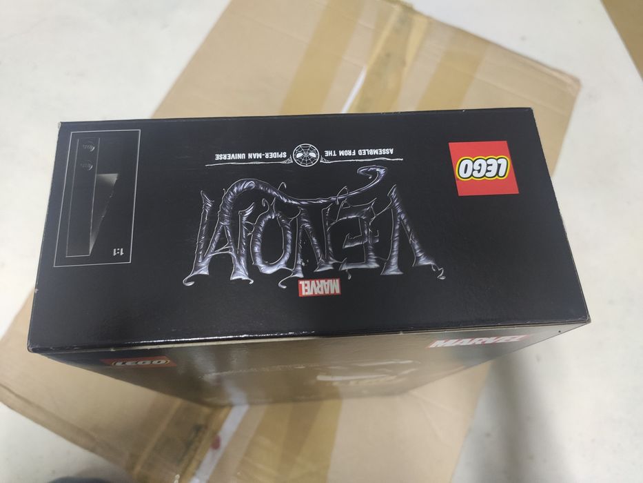 Lego Venom 76187 Novo e selado