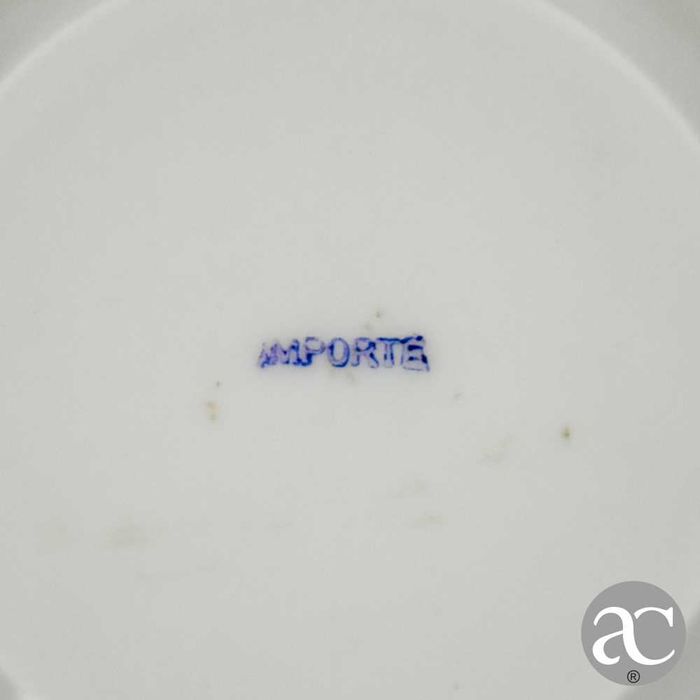 Chávena de café e pires, Arte Nova, em lustrina “Lembrança”