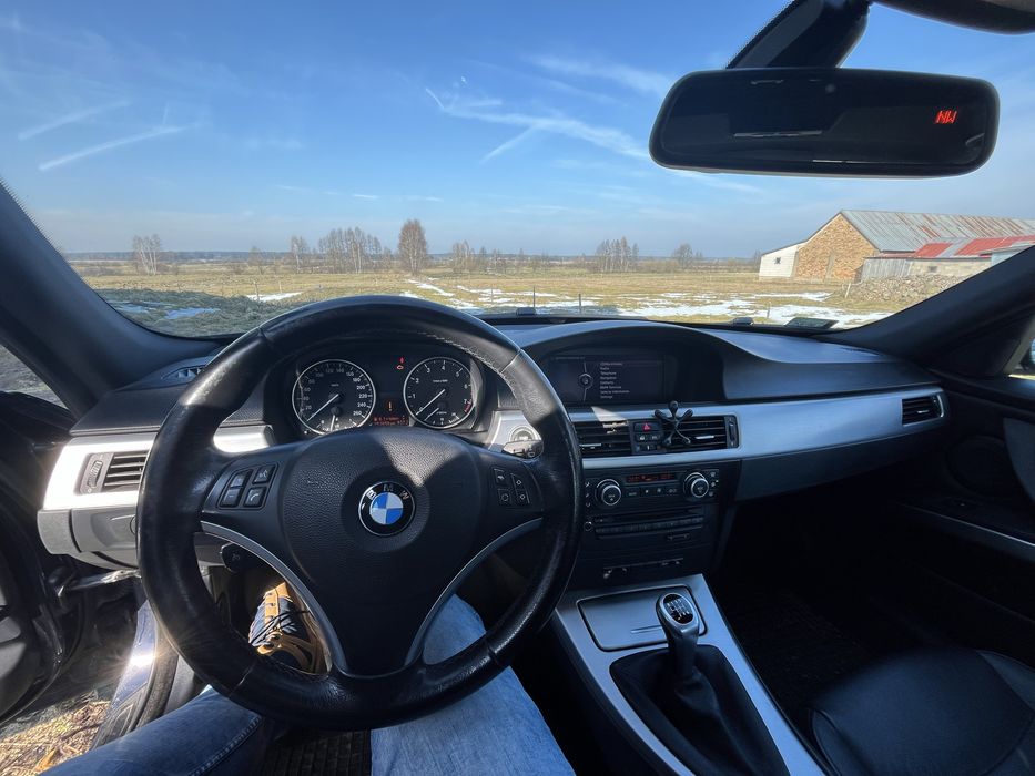 Bmw e90 320i (170 km) Shadow Line