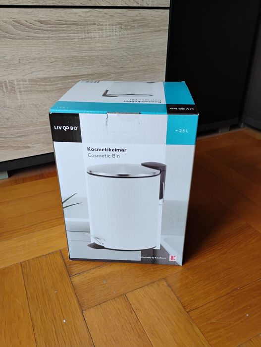 Wiaderko na odpady kosmetyczne