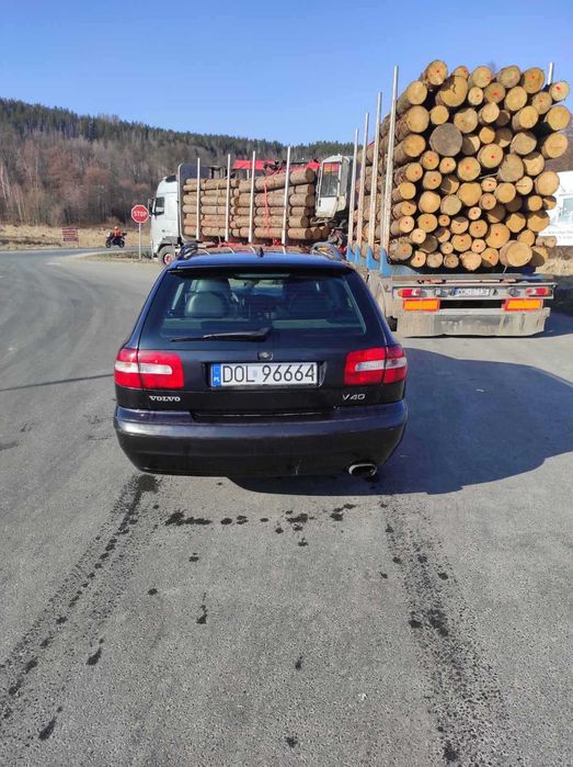 Volvo v40, stan ideal