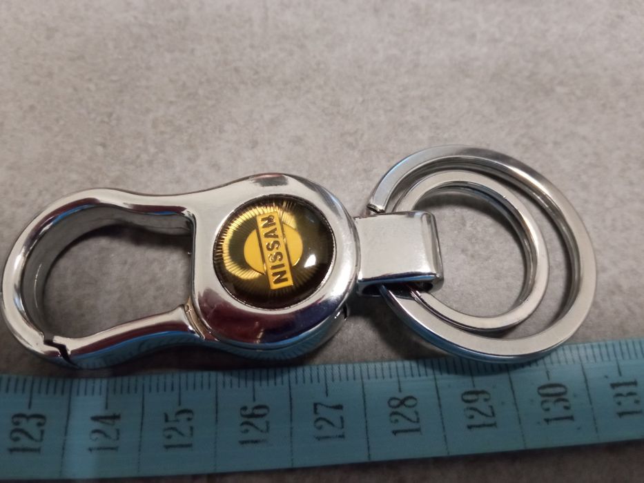 Брелоки для авто ключів металевий Nissan, срібний Шевроле