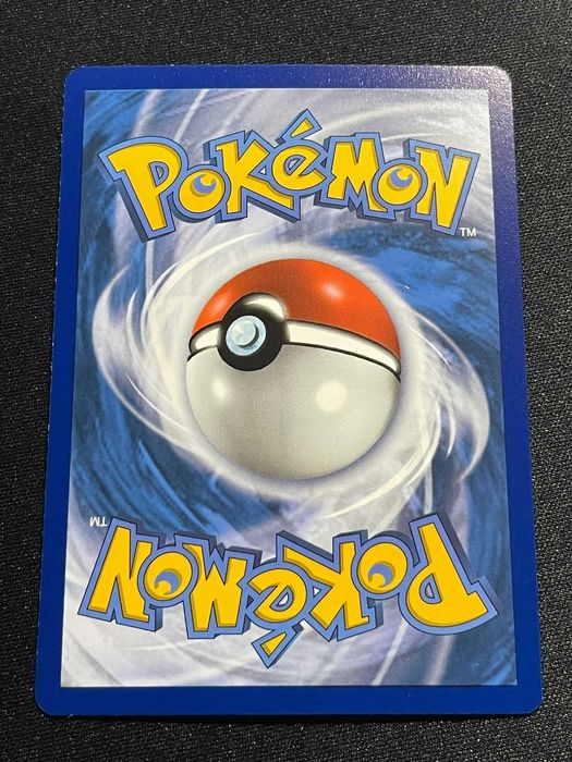 Carta Pokémon Snow Leaf Badge 159/203 Evolving Skies