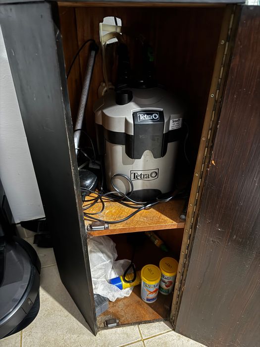 Aquário com móvel completo