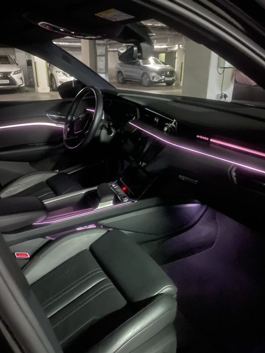 Audi e-rron, 55, 2019