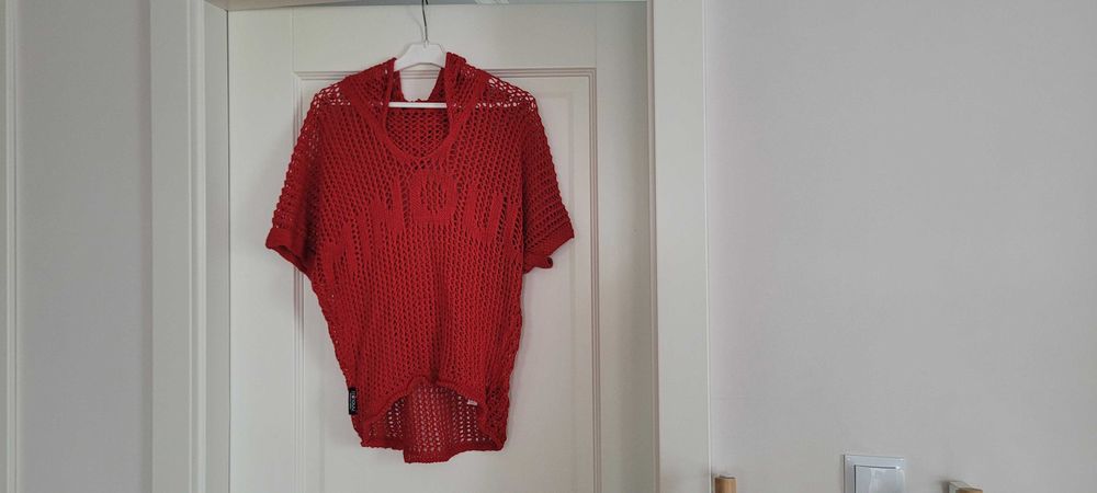 Bluzka ażurowa Minouu z kapturem