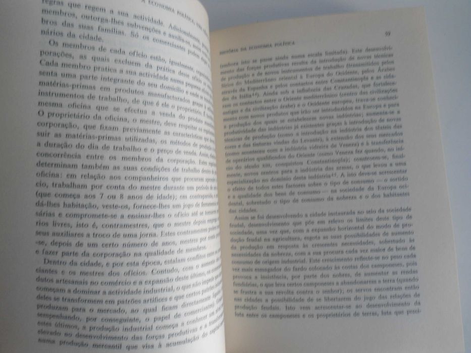 A Economia Política, uma ciência social por M H Dowidar