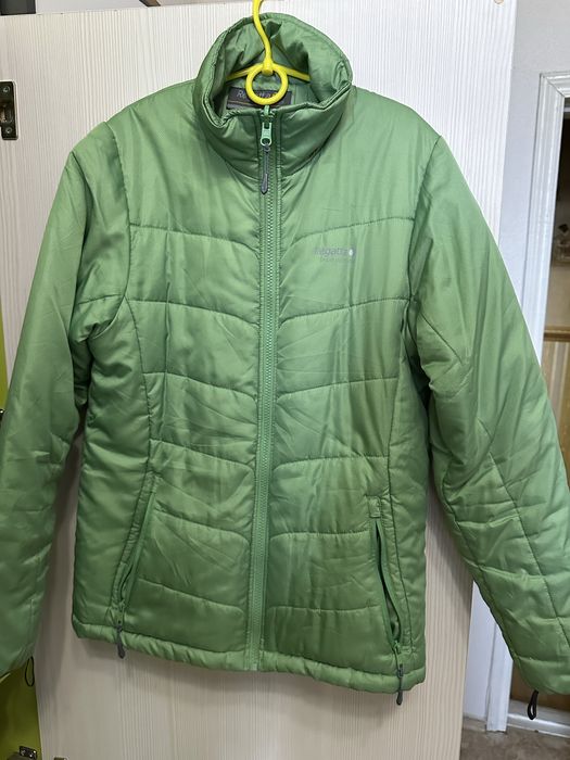 Жіноча демісезонна куртка р.М