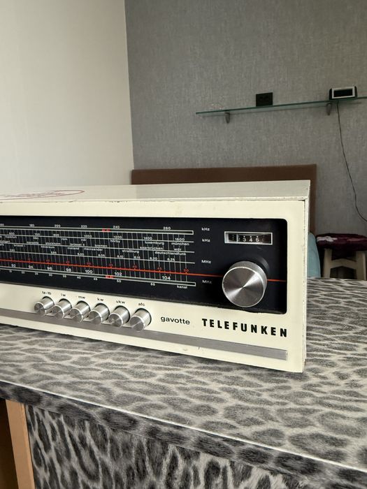 Радіоприймач Telefunken Gavotte 301
