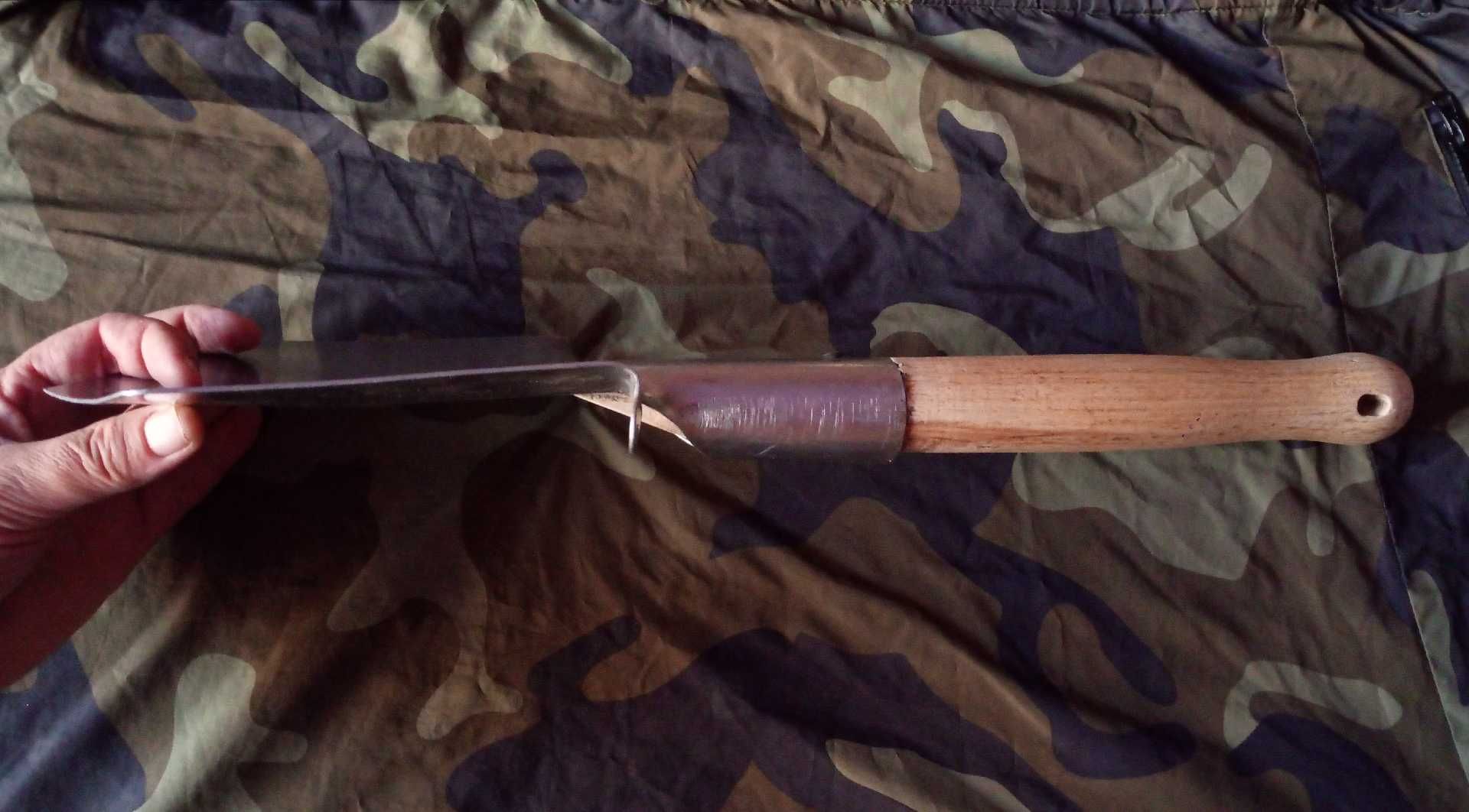 Лопата саперная тактическая с темляком боевая лопатка нержавейка 2 мм .