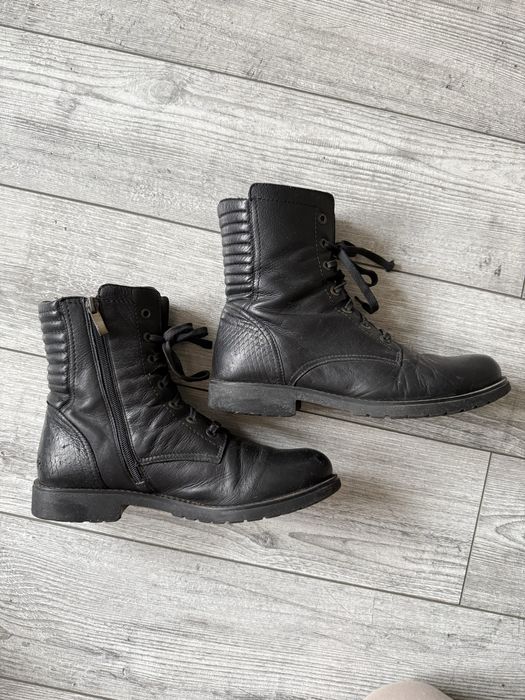 Czarne trzewiki Lasocki 39