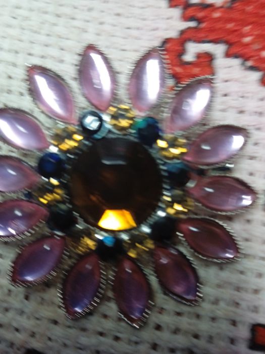 Брошь чехословацкое стекло. Прошлый век.