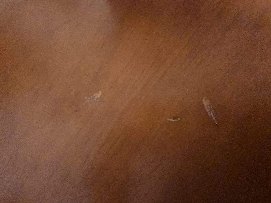 Aparador em madeira maciça