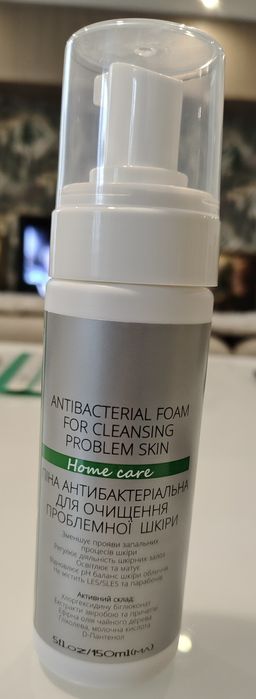 Піна антибактеріальна для очищення проблемної шкіри
