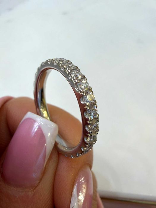 Obrączka Eternity z diamentami naturalnymi 1.50 CT