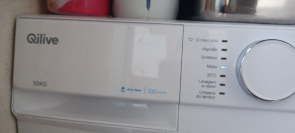 Máquina de lavar roupa 10kg.