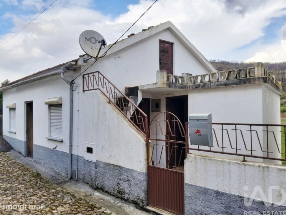 T2 House / Villa in Unhais-o-Velho