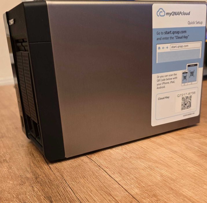 Serwer NAS QNAP TS-253A-4G (2lan 2bay 2hdmi 2mic 4usb 4GBram pilot)