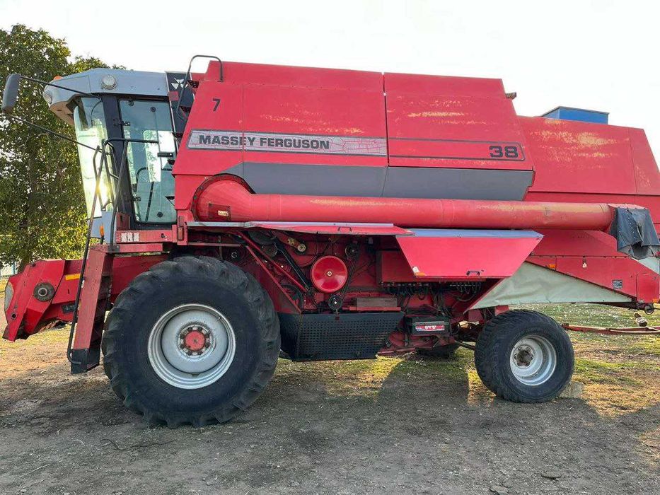 Massey Ferguson-38