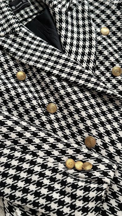 Жіночий твідовий піджак