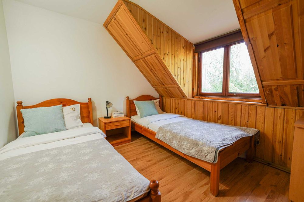 Ustronny domek na Mazurach do 12osób w lesie nad jeziorem, blisko Szczytna