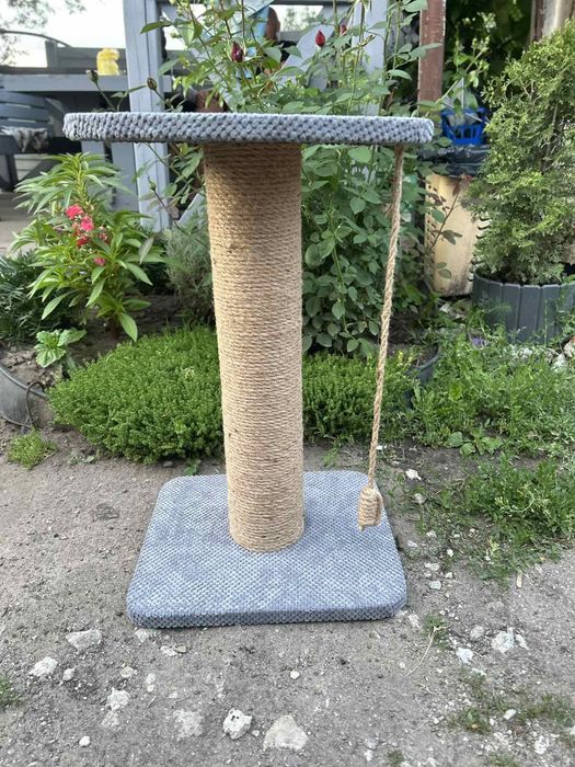 Для улюбленців. Когтечіски.