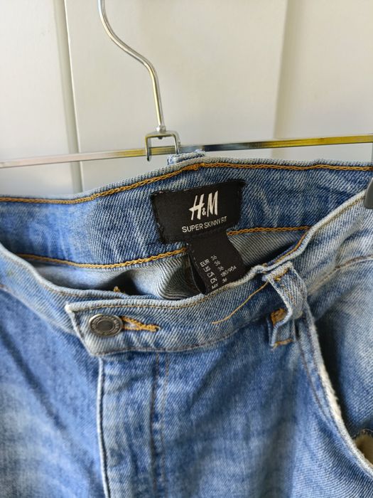 Calça usado, bem estimado.
Venda por falta de uso