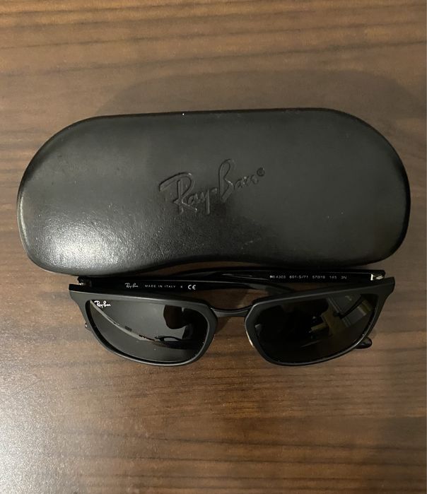 Óculos de sol pretos Ray-Ban