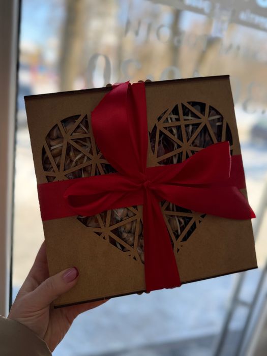 Подарунок, набір сухофруктів