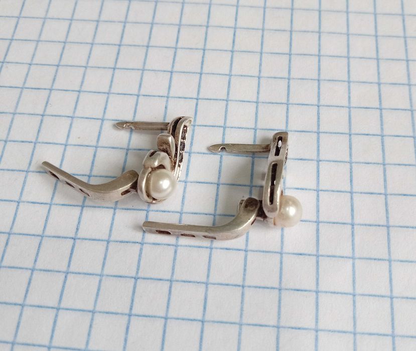 Сережки серьги срібло 925 проба. Перлинки (жемчужини)