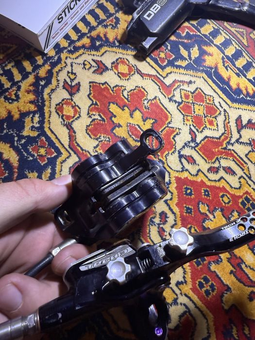 Hamulec Hope Tech 3 v4 nie hayes sram saint shimano surron dh enudro