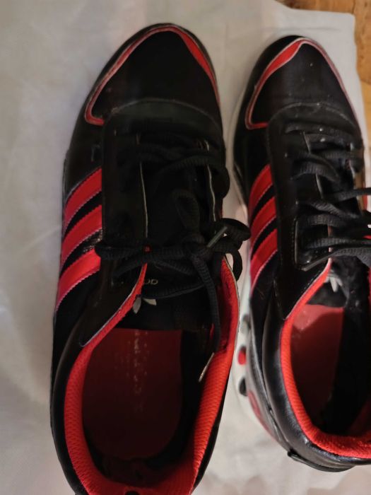 Кроссовки Adidas