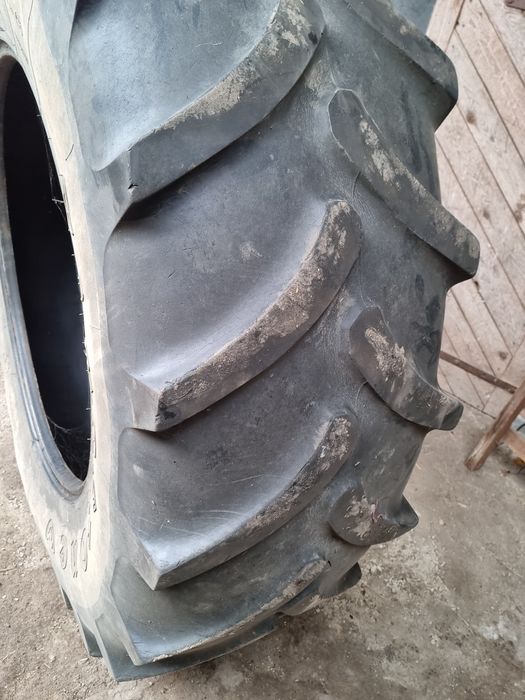 Opony 520/85/38 Michelin i Firestone