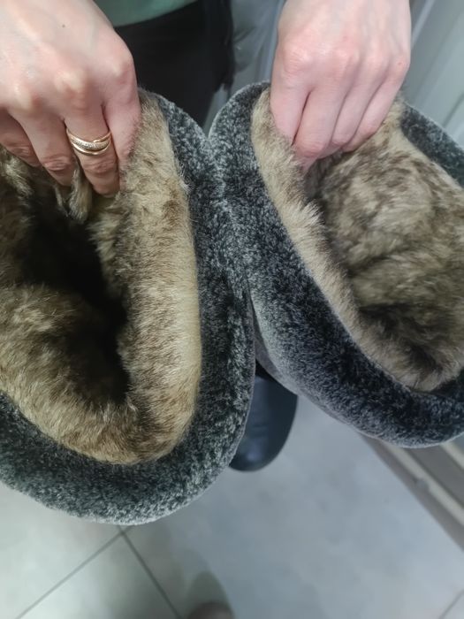 Унти . Декілька разів одягали