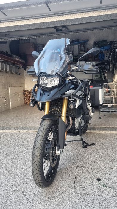 BMW F850 GS com varios extras