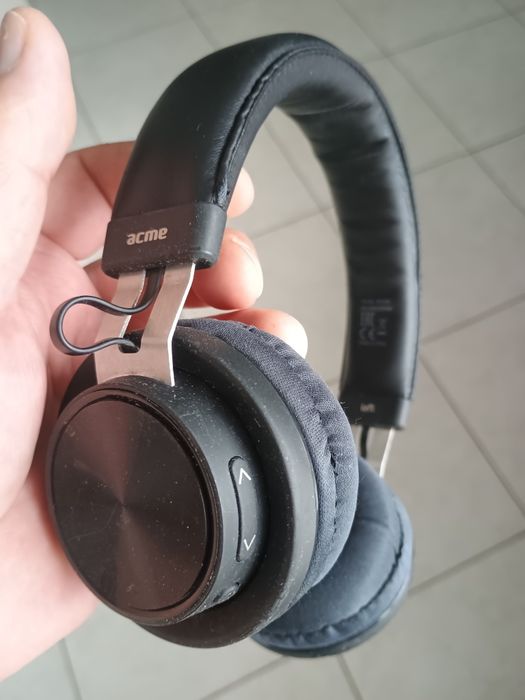 Проводные наушники