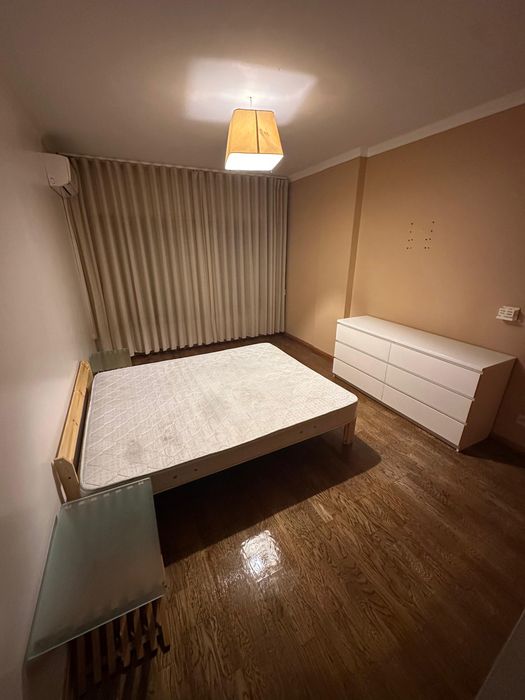 Quarto para casal em Massamá Norte