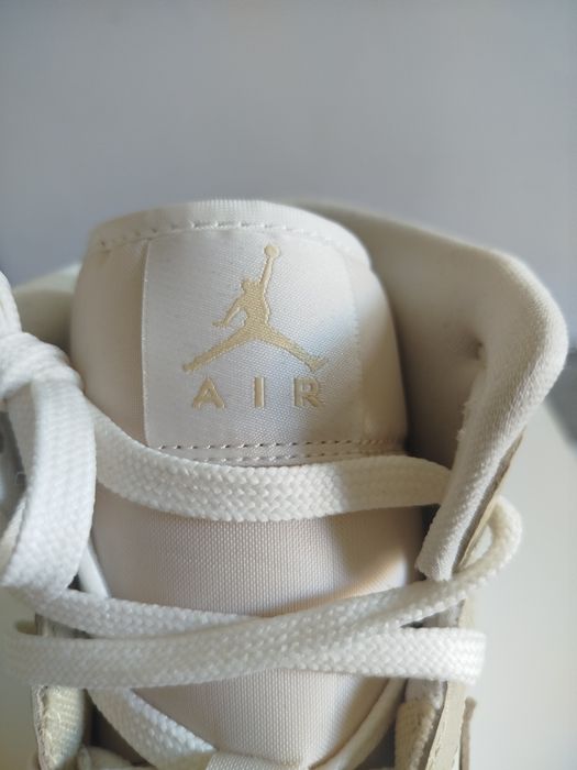 Nike Air Jordan 1 Mid