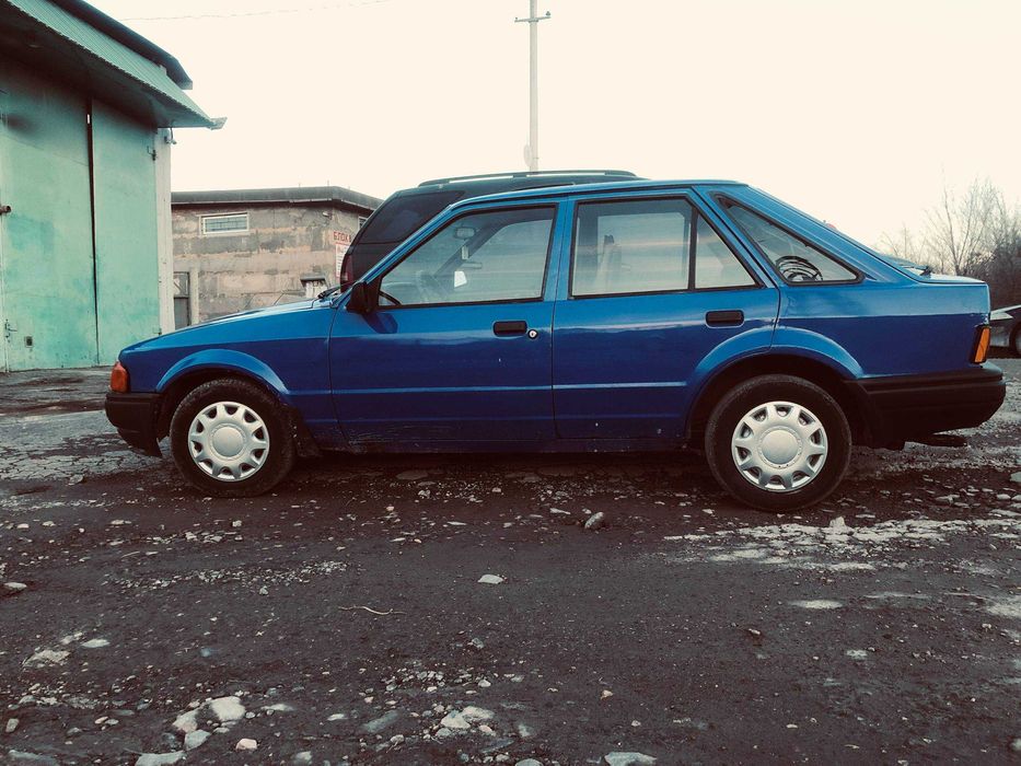 Форд ескорд 1986 1,3 Хетчбэк На ходу