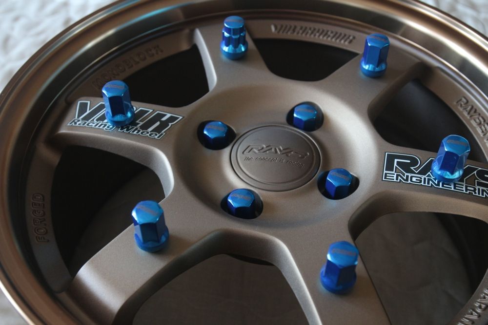Колёсные гайки Volk Rays стальные кованые (не дешёвый алюминий) racing