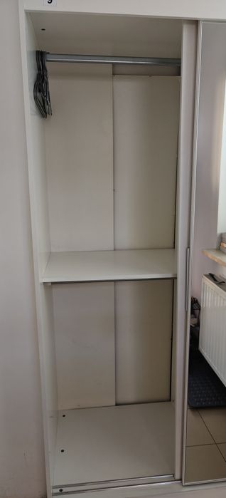 Szafa, garderoba.