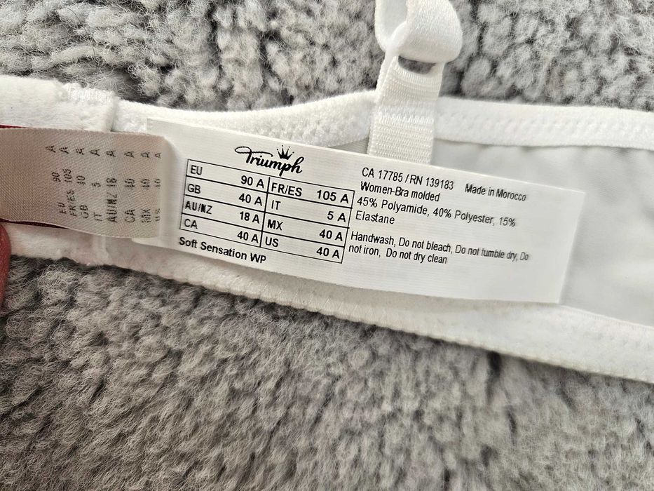 Biustonosz Triumph 90A biały z fiszbiną Soft Sensation WP