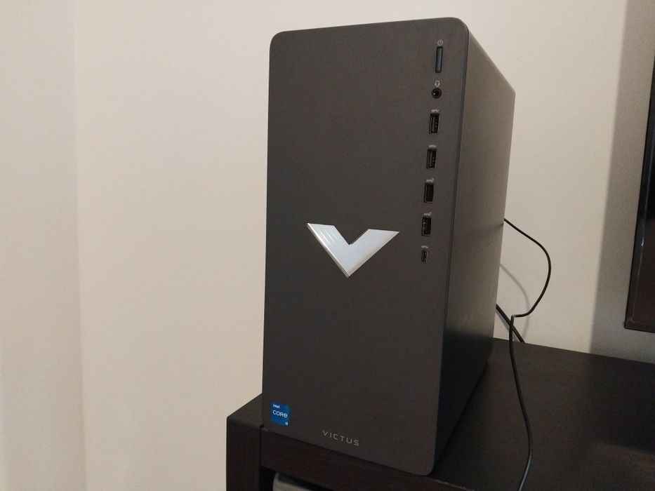 HP Victus 15L PC Desktop i5-12400F - 16GB Ram - 512GB NVMe M.2 ( Sem Placa Gráfica )
