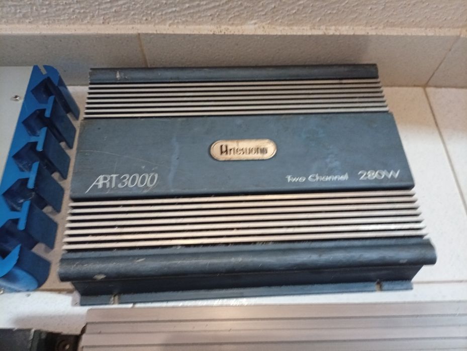 Amplificador som automotivo