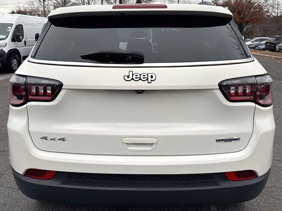Jeep Compass      2021