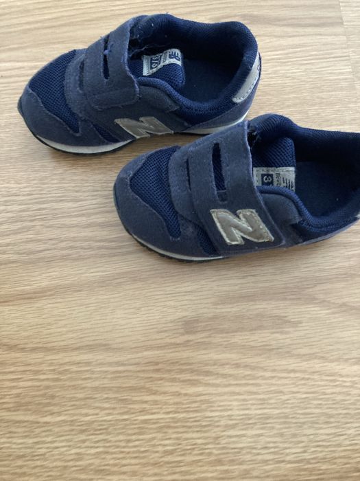 Tenis New Balance tamanho  22,5