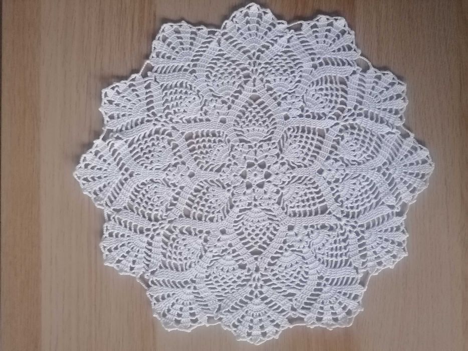 Serwetka szydełkowa bawełniana 33 cm