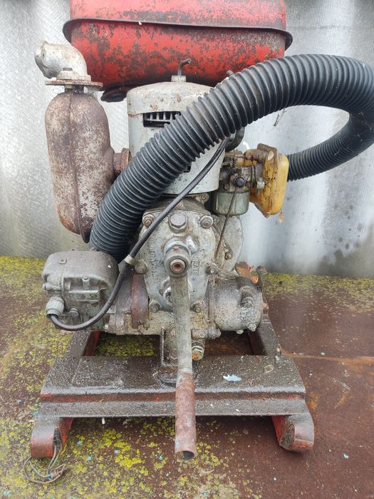 Продам Мото-помпу для поливу АН2К9М1